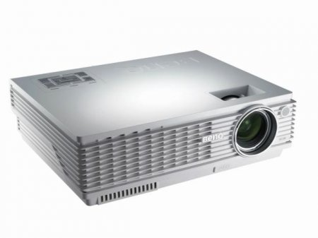 BenQ presenta il nuovo DLP per home theater W100