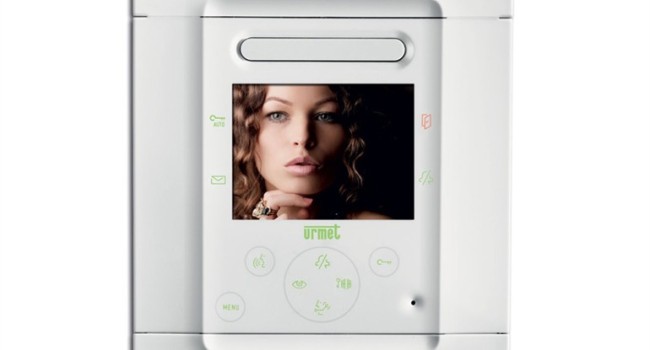 Urmet Folio: il videocitofono si tinge di bianco