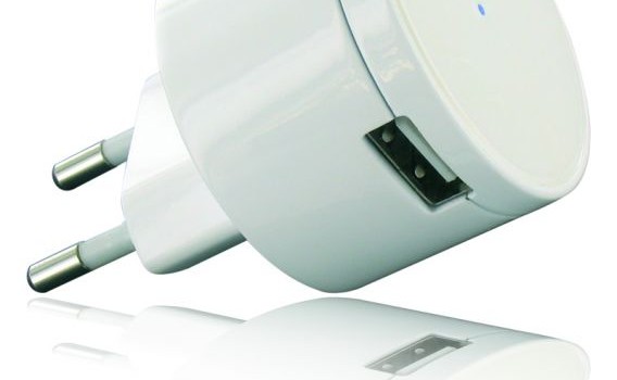 Beewi Power Plug BBR100, dallo smartphone allo stereo