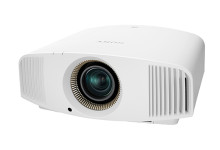 Sony annuncia tre nuovi proiettori per home cinema