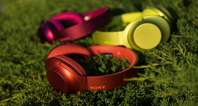 Sony presenta le cuffie h.ear: musica e stile on the road