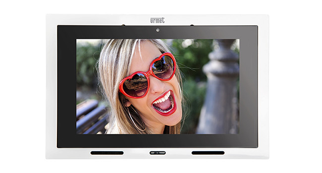Urmet Max, ben oltre il videocitofono