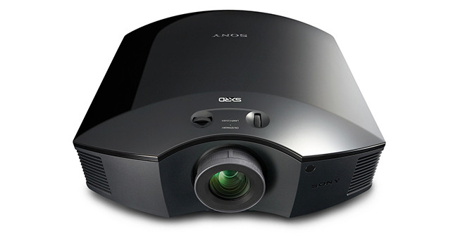 Esperienza di cinema autentica con il Sony VPL-HW45ES