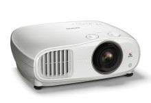 Videoproiettori: la famiglia Epson si allarga