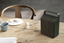 Vifa Oslo, ora con la mise Pine Green