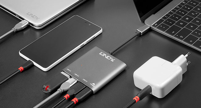 Connetti e ricarica veloce con il Lindy HUB USB