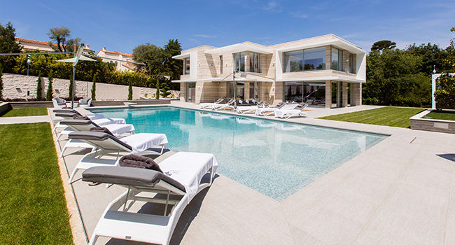 In Costa Azzurra una villa dal cuore italiano con i sistemi KE