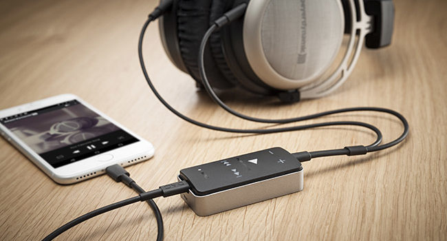 Beyerdynamic Impacto Universal: cuffie e smartphone regalano l’hi-end