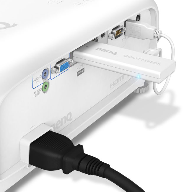 videoproiettore BenQ W1700 recensione