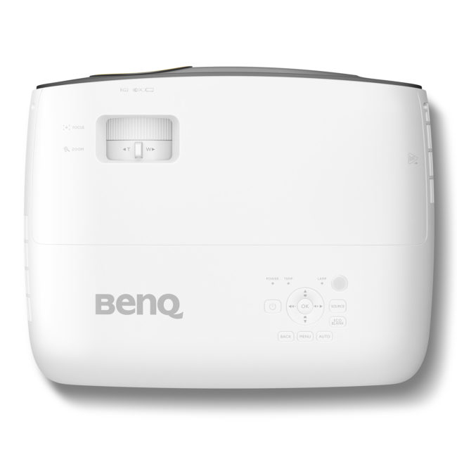 videoproiettore BenQ W1700 recensione