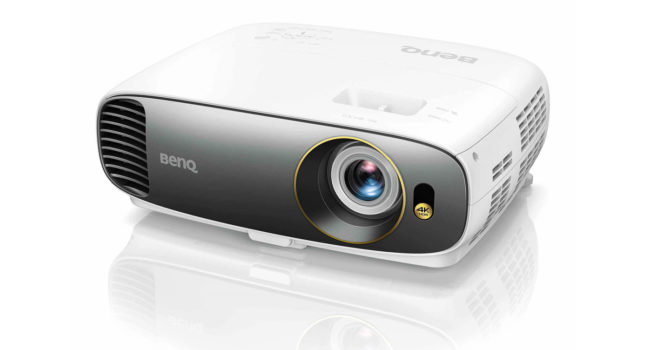 Videoproiettore BenQ W-1700, il più bello del reame