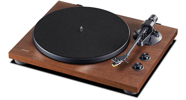 TEAC TN-180BT e TN-280BT, la riscossa del giradischi va in Bluetooth