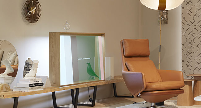 L’OLED trasparente di Panasonic al Salone del Mobile