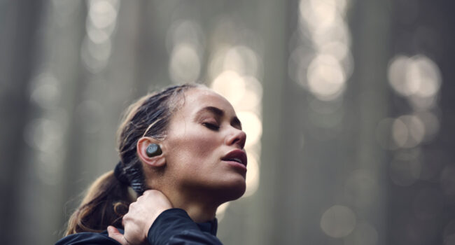 Musica a prova d’estate, Bang & Olufsen annuncia Beoplay E8 Sport