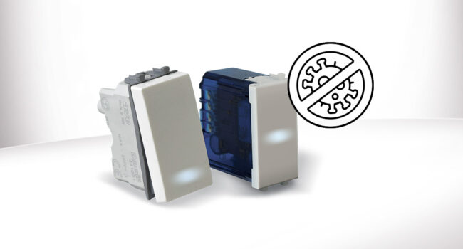 Gamma antibatterica AVE Domus 100: completa di placche, prese, interruttori tradizionali e a sfioramento