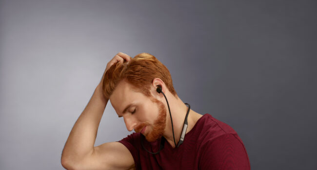 Bowers & Wilkins PI4, le cuffie noise cancelling pensate per i runner 
