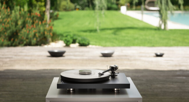 Arriva in Italia Pro-Ject Debut PRO, edizione speciale che celebra i 30 anni dello storico produttore